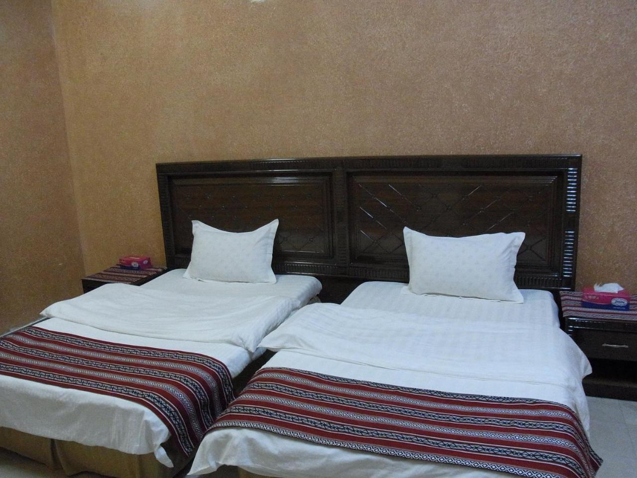 Al Ghazlan Hotel Sinaw Ruddah Ngoại thất bức ảnh