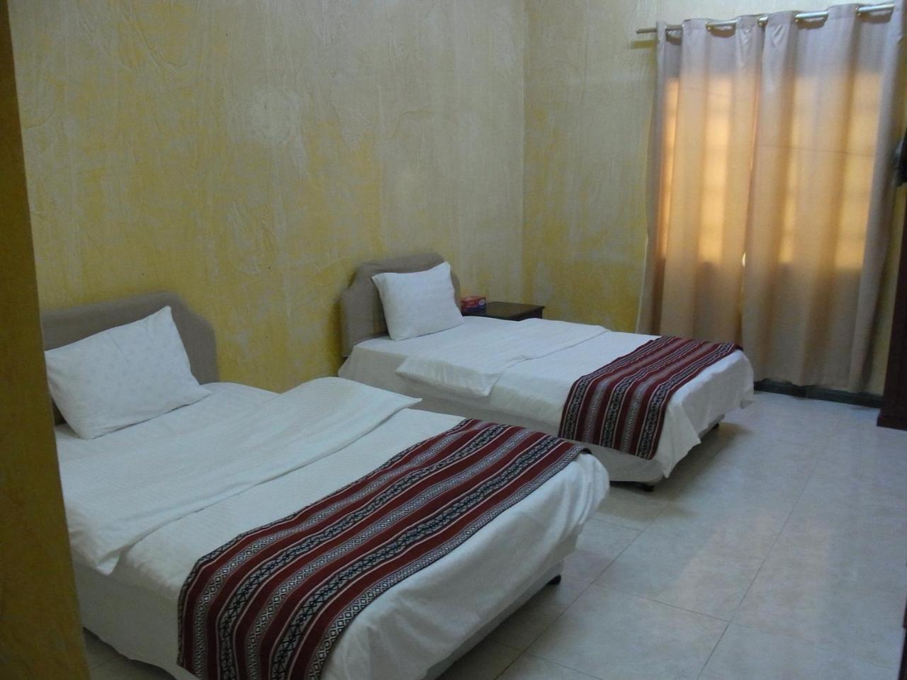 Al Ghazlan Hotel Sinaw Ruddah Ngoại thất bức ảnh