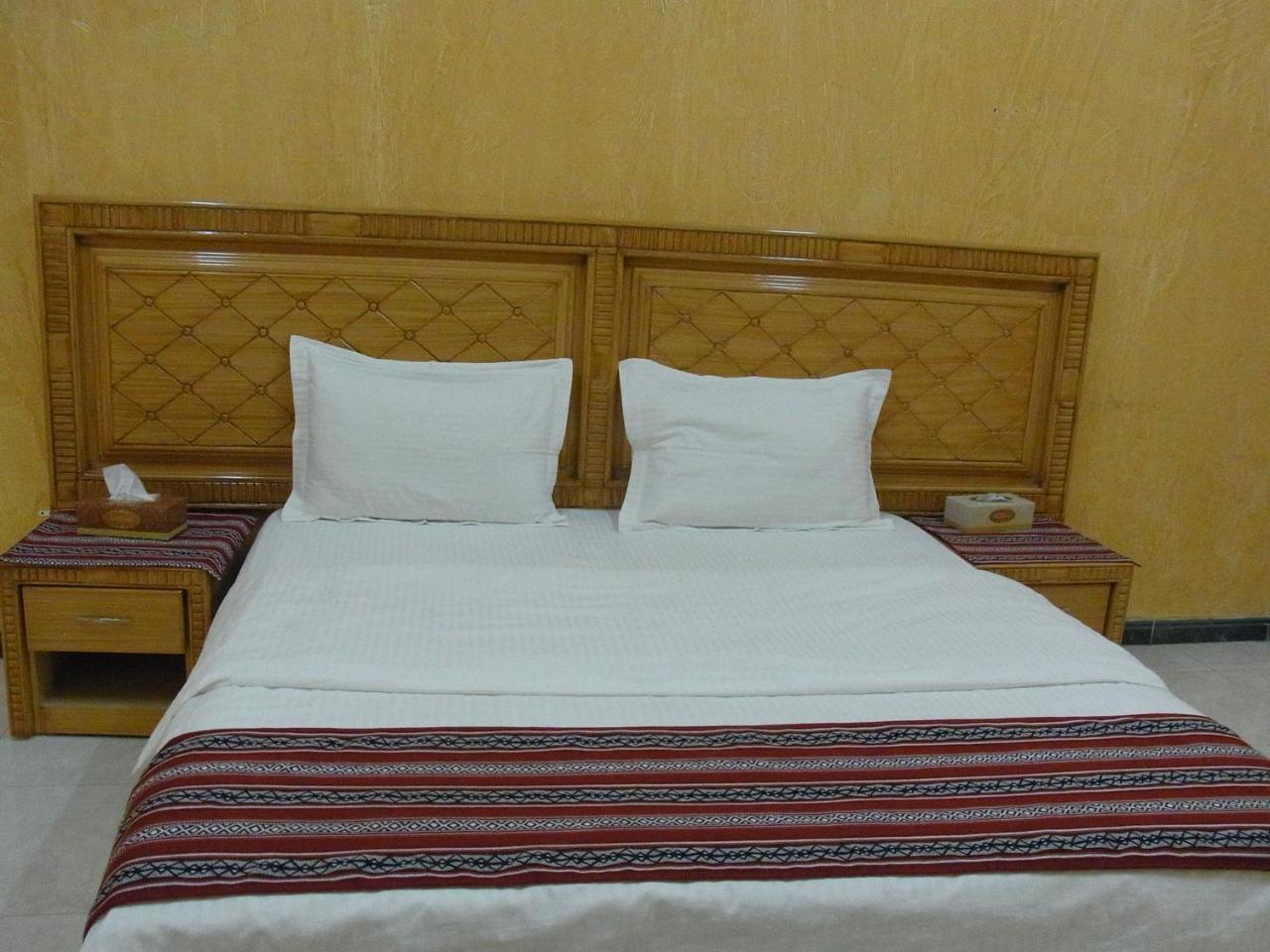 Al Ghazlan Hotel Sinaw Ruddah Ngoại thất bức ảnh